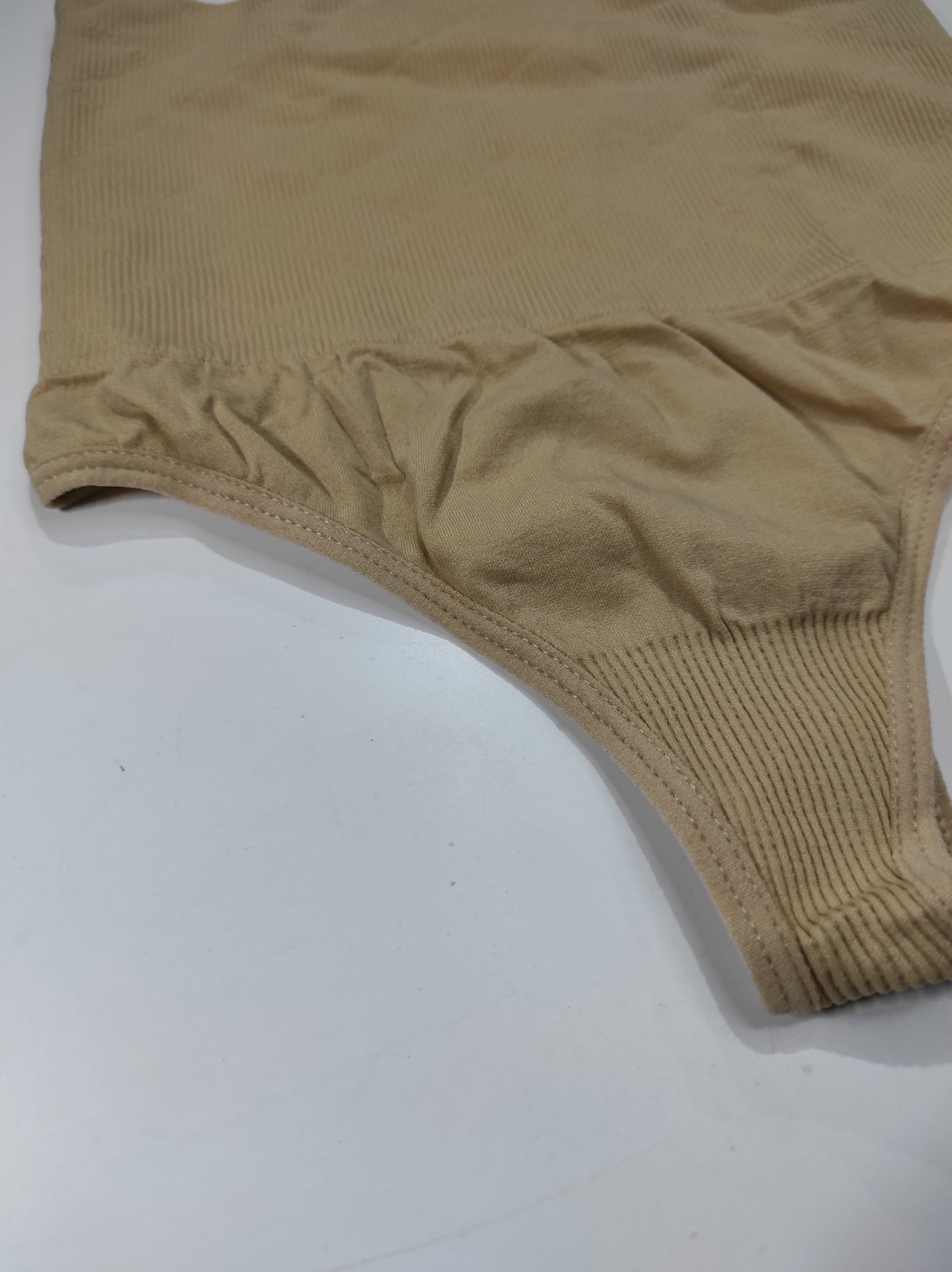 Tanga moldeadora de cadera beige S/M - additional image 14